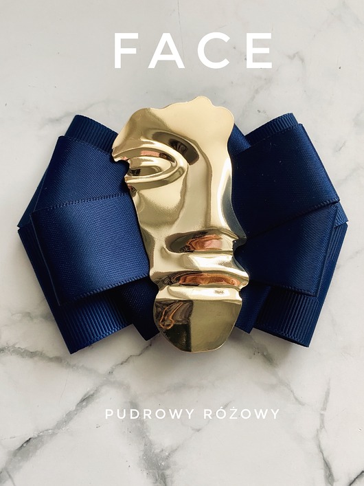 broszki Brosza z Kolekcji FACE ze stylową metalową twarzą New