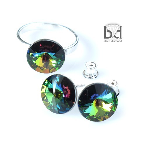 W komplecie kryształ Swarovski Black Diamond