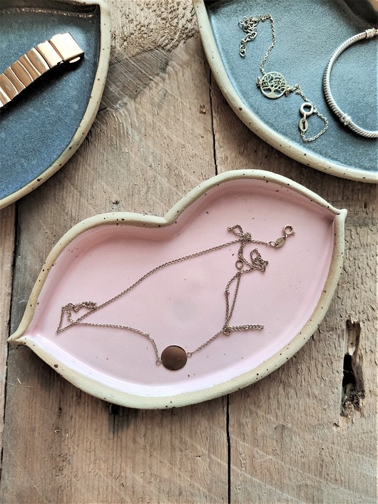 Ceramiczne naczynie na biżuterię Usta POTPOTSTUDIO