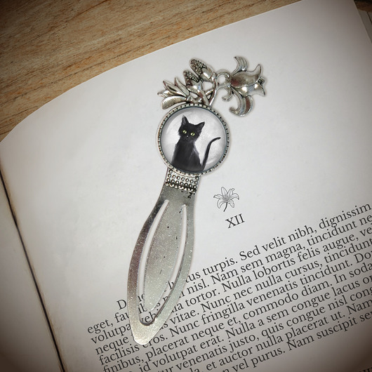 zakładki do książek Zakładka do książki - Czarny kot - lilia