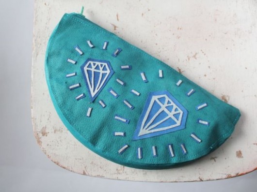 URCHYNN 2 diamonds clutch  URCHYNN