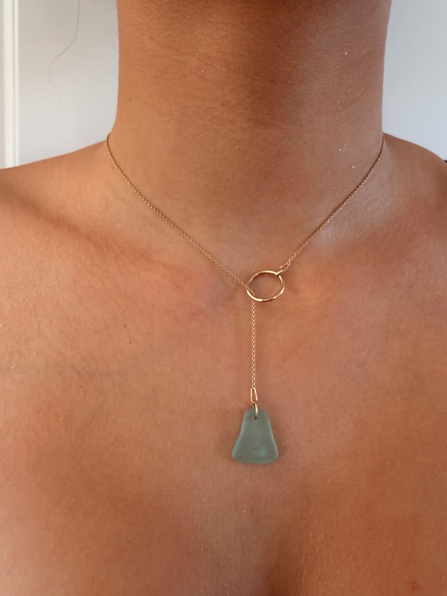 wisiory Naszyjnik Sea Whisper ze szkłem morskim