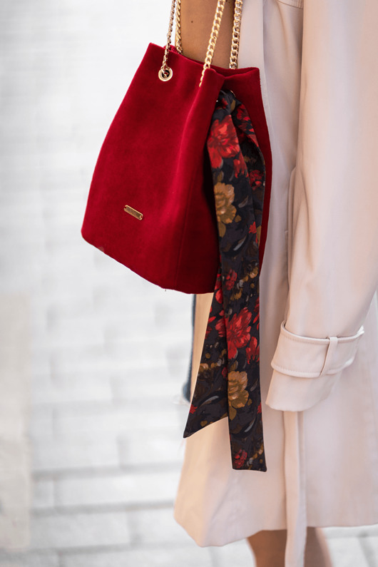 torebki mini Mała aksamitna torebka w czerwieni