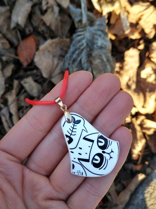 naszyjnik w kotki biżuteria z talerzy
