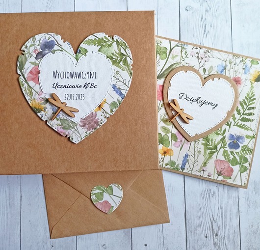 kartki scrapbooking DZIĘKUJEMY z pudełkiem i personalizacją : łąka
