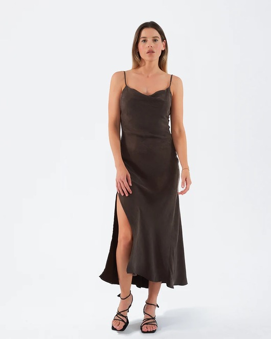 sukienki midi damskie SUKIENKA PEONY black premium