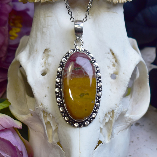 wisiory Miedziany posrebrzany wisiorek z czerwonym heliotropem