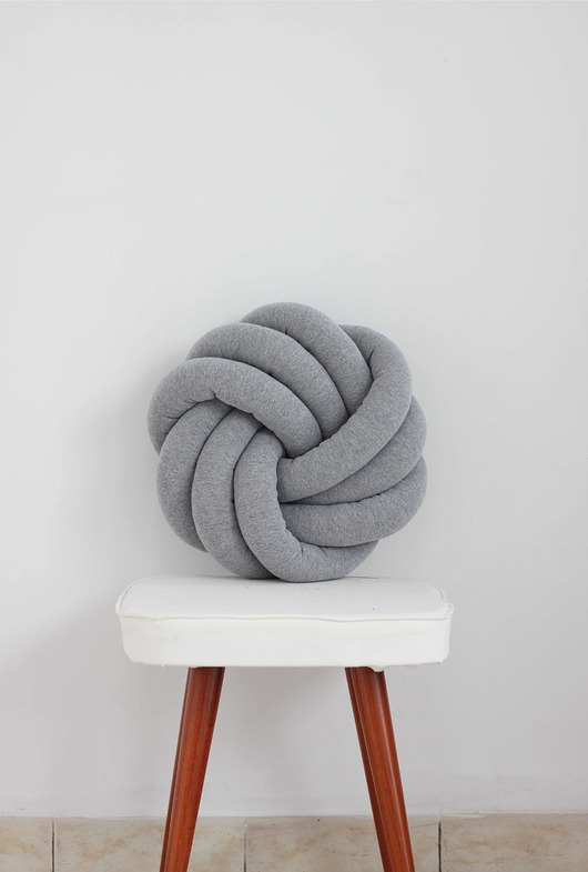 poduszki supły Poduszka okrągła supeł Knotted Pillow Szary