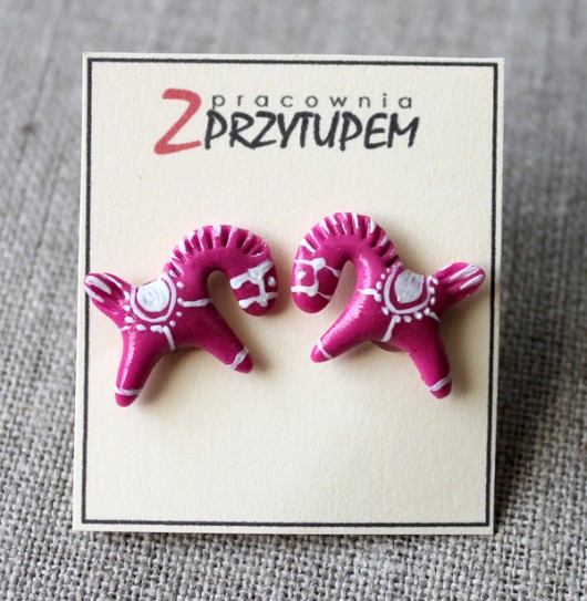koniki sztyfty PRACOWNIA Z PRZYTUPEM