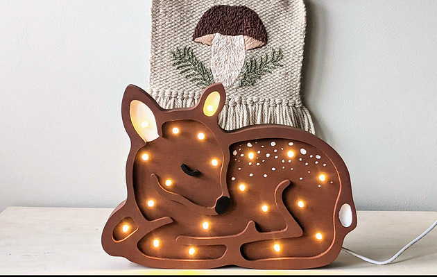 lampy do pokoju dziecka Drewniana nocna lampka LED sarenka dla dzieci jelonek