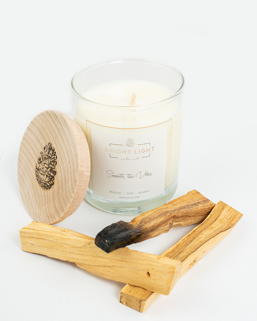 Świeca Sojowa Smooth the Vibes Palo Santo Bright Light