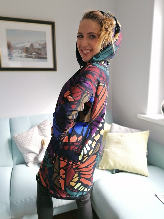 bluza z kapturem damska Długa bluza, tunika z kapturem- Motyl