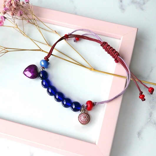 bransoletki na sznurku RED&VIOLET - INTERESUJĄCA BRANSOLETKA z zawieszkami