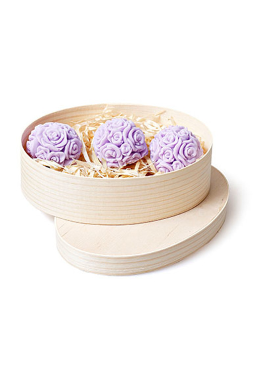 Zestaw mydełek 'kulki z róż' w owalnym pudełku Nikka handmade