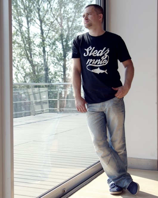 T-shirt męski czarny ŚLEDŹ MNIE ZAKLAD ze 3MIASTO