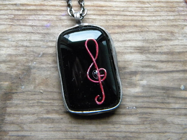 biżuteria męska Klucz wiolinowy na czerni - naszyjnik