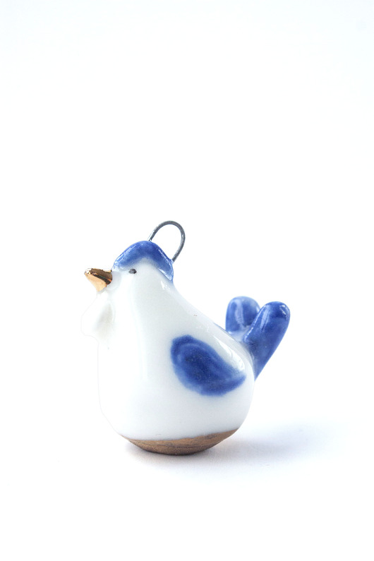 Kurka, Porcelanowy wisiorek Pangzi Ceramics