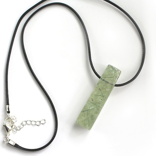 wisiory Prenit wisior - spokój i porządek