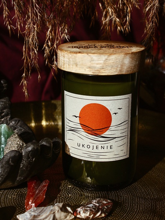 świece zapachowe Świeca sojowa less-waste z butelki - Ukojenie