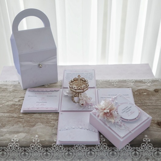 kartki, zaproszenia na chrzest Kartka na chrzest święty dla dziewczynki personalizowana