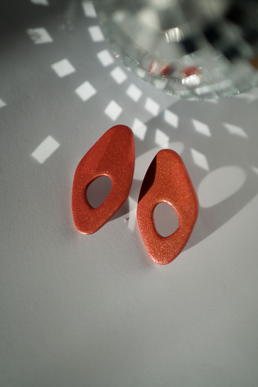 kolczyki z masy plastycznej Sztyfty w organicznym kształcie