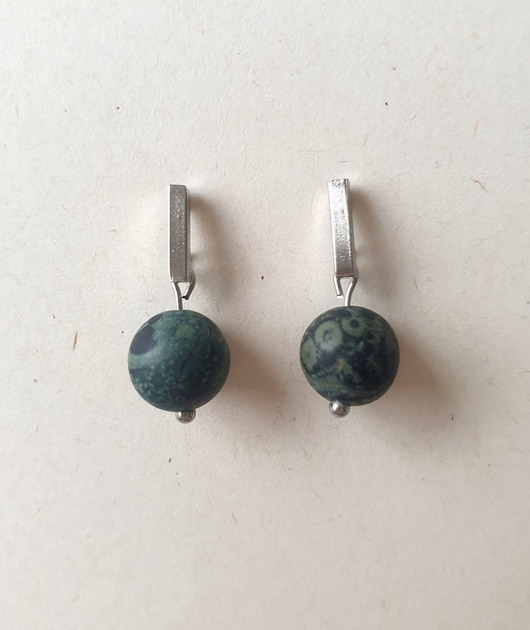 kolczyki z kamieniami Kolczyki PATYCZKI jaspis kambaba