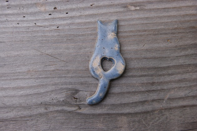 magnesy Ceramiczny magnes kot niebieski z sercem