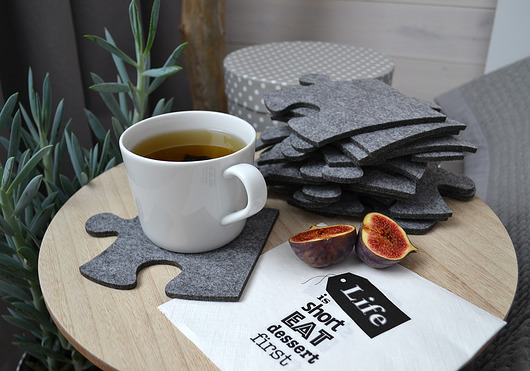 SixteenFeltPuzzles felt label
