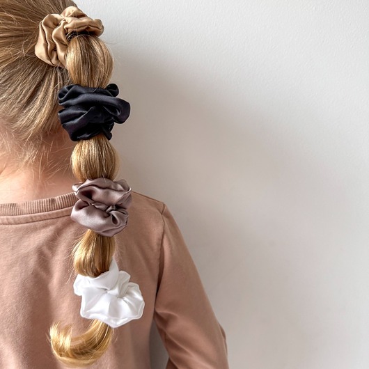 gumki do włosów Jedwabna scrunchie gumka frotka mini czarna