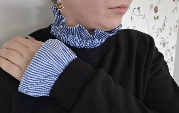 ubrania różne Kołnierzyk z mankietami w niebieską kratkę