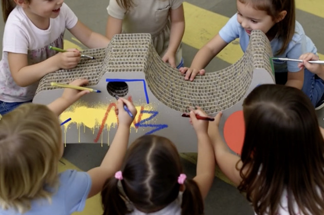 gry edukacyjne dla dzieci Doggy biały tekton dla starszych maluchów