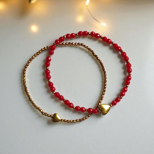 bransoletki z kamieni naturalnych Komplet czerwono-złoty : bransoletki z serduszkami : na prezent