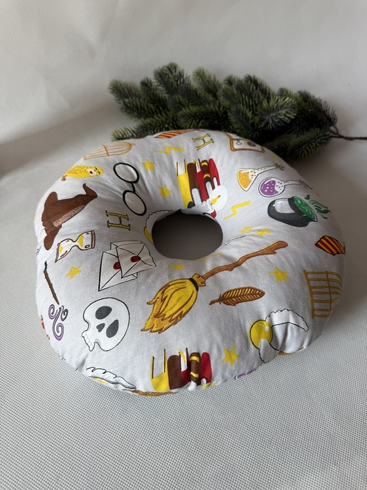 kolczyki - inne Poduszka do Piercingu Ucha Z Otworem Na Gojenie Helix Tragus bawełniana