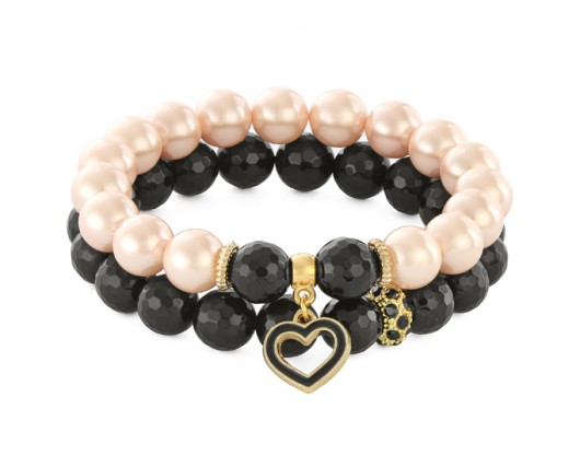 Salmon pearl & onyx with bead & heart. Lavoga