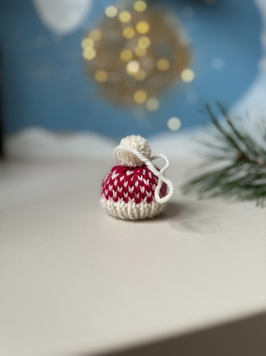 dekoracje świąteczne Ozdoba choinkowa, zawieszka, mini-czapeczka