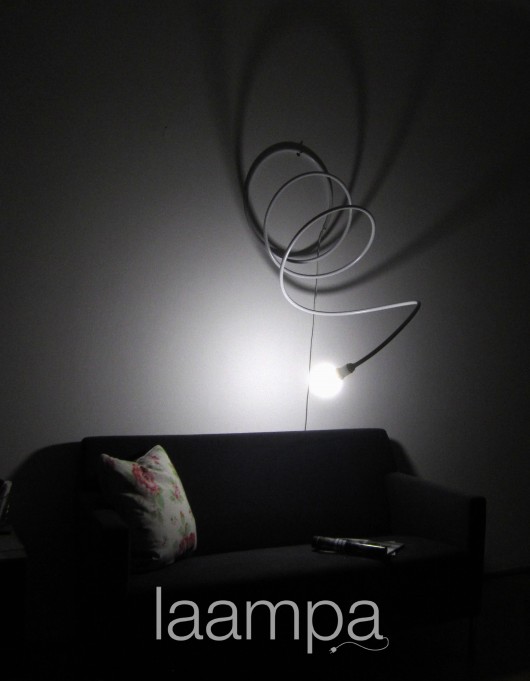 Laampa wisi-stoi- zginaj czule do swoich potrzeb laampa