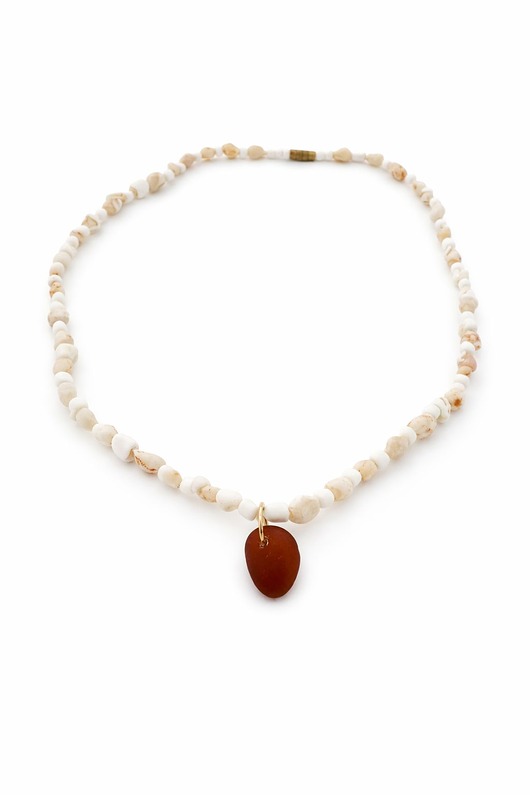 wisiory Naszyjnik Sea Whisper ze szkłem morskim