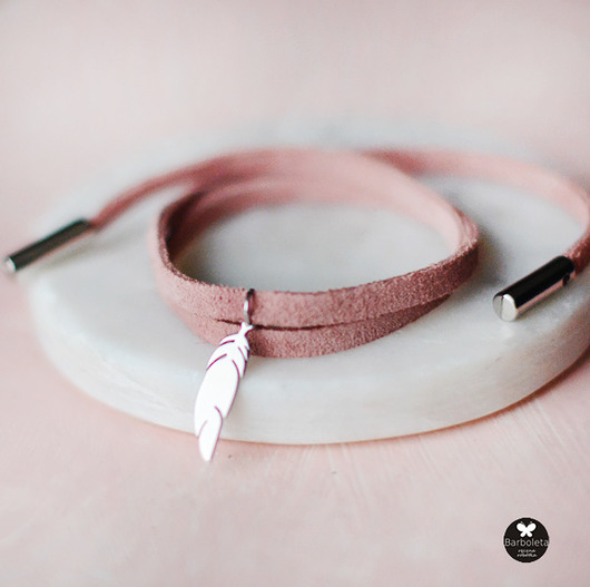 mini feather quartz roze barboleta