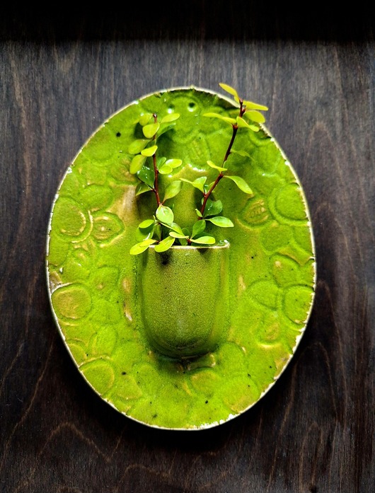 ozdoby wielkanocne Ceramiczny kwietnik zielona zawieszka dekoracja ścienna