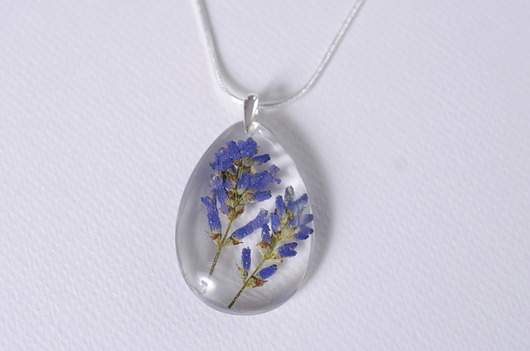 Naszyjnik z lawendą w żywicy So Jewelry