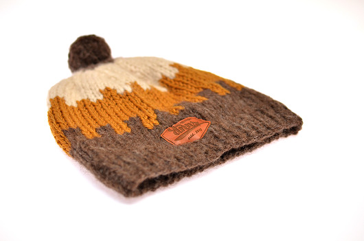 Honey Beanie with  Pompom DONT NEED NO SAMURAI