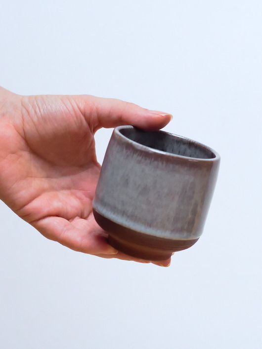 kubki Czarka na stopce (160ml) - słone fale na rudej