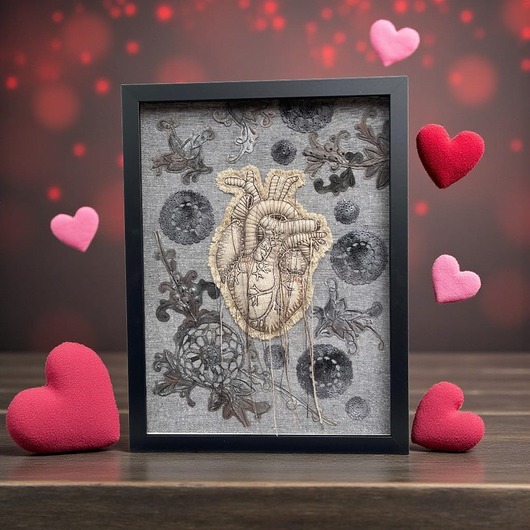 obrazy Obraz malowany i haftowany serce anatomiczne 3D.