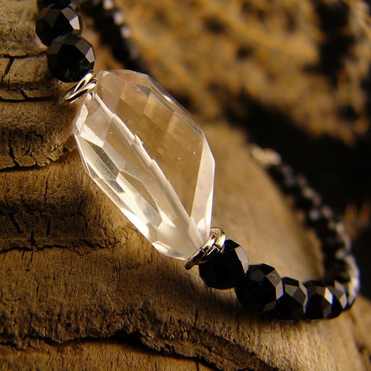 bransoletki z kamieni naturalnych Bransoleta Amulet Oczyszczenia i Ochrony - Kryształ Górski Turmalin Srebro