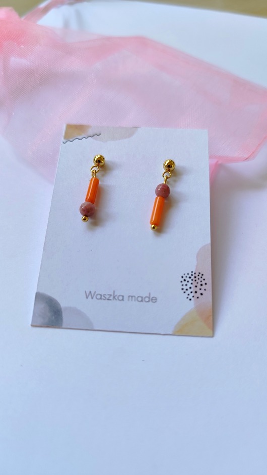kolczyki z kamieniami Kolczyki asymetryczne koral