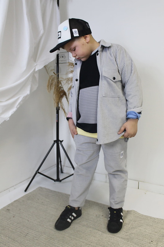 Joggersy sztruksowe corduroy pants Dzianinowe