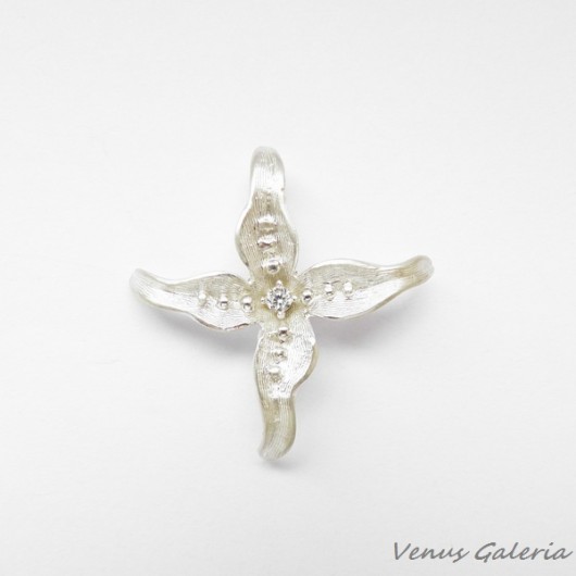 Zawieszka srebrna- Rozgwiazda mała biała VENUS GALERIA