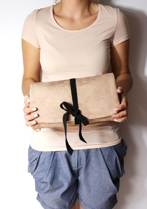 Kopertówka nude + suede + bow Zuzia Górska