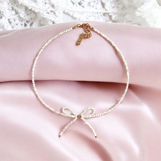 chokery KOKARDKA - choker : biała muszla