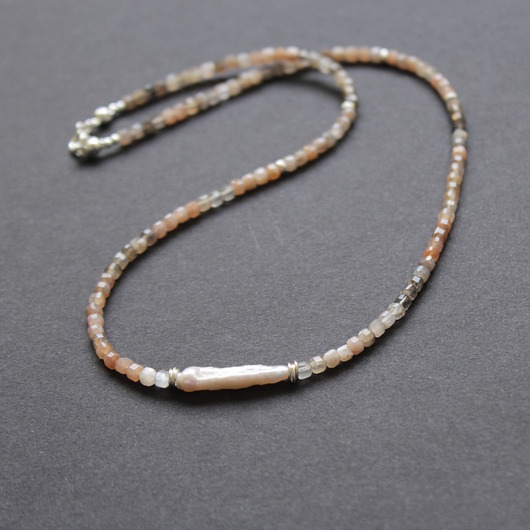 srebrne naszyjniki Słoneczny naszyjnik z perłą